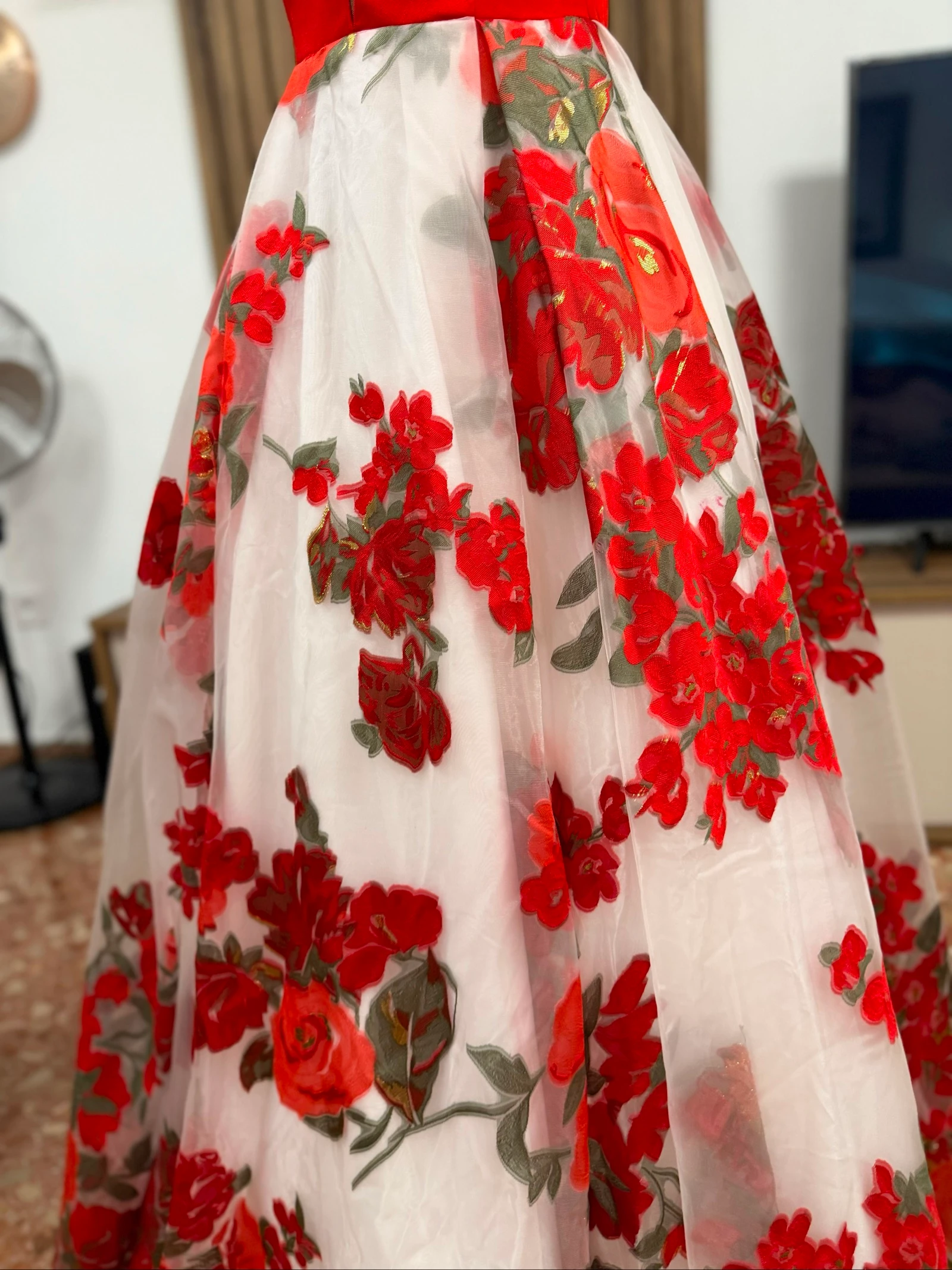 Vestido de X & M Collection con flores 3D – photo 6